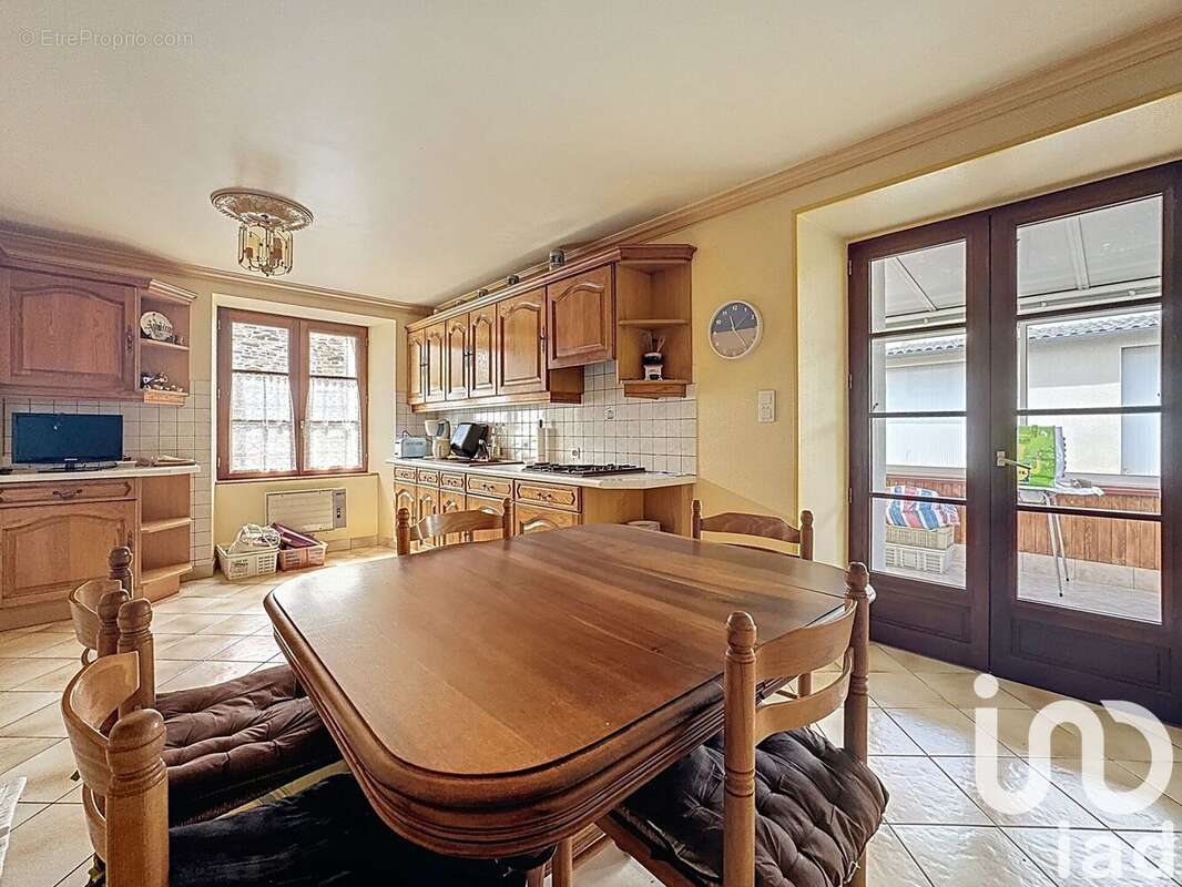 Photo 4 - Maison à SAINT-CARADEC