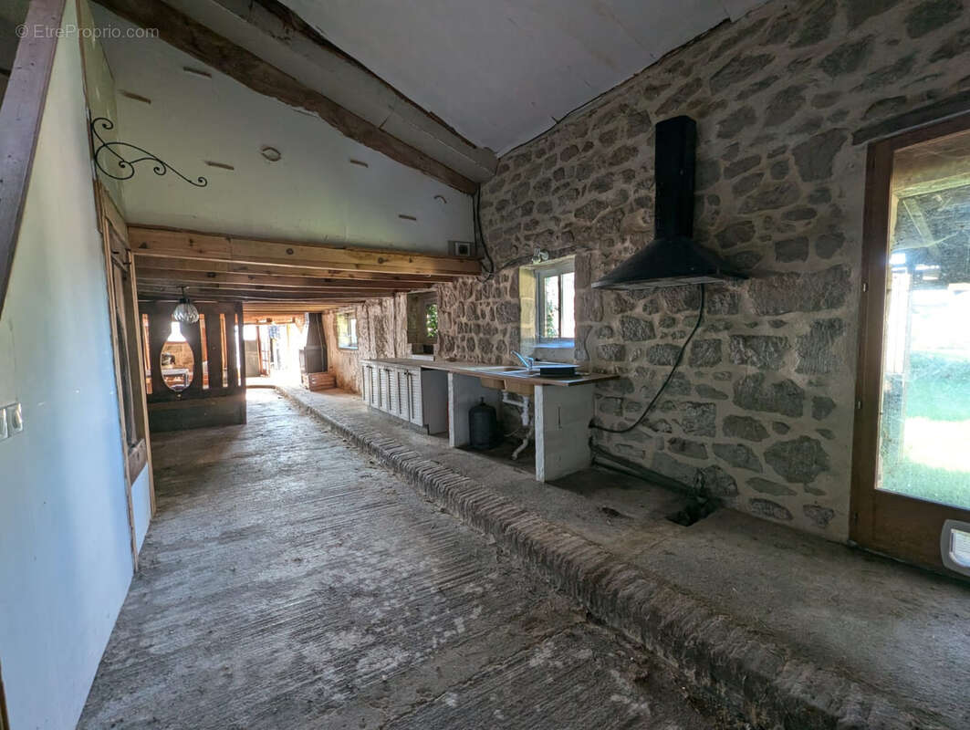 Superbe propriété avec de nombreuses dépendances en campagne - photo 11