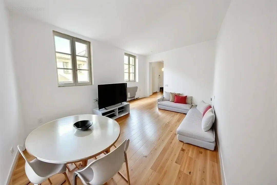 Appartement à NIMES