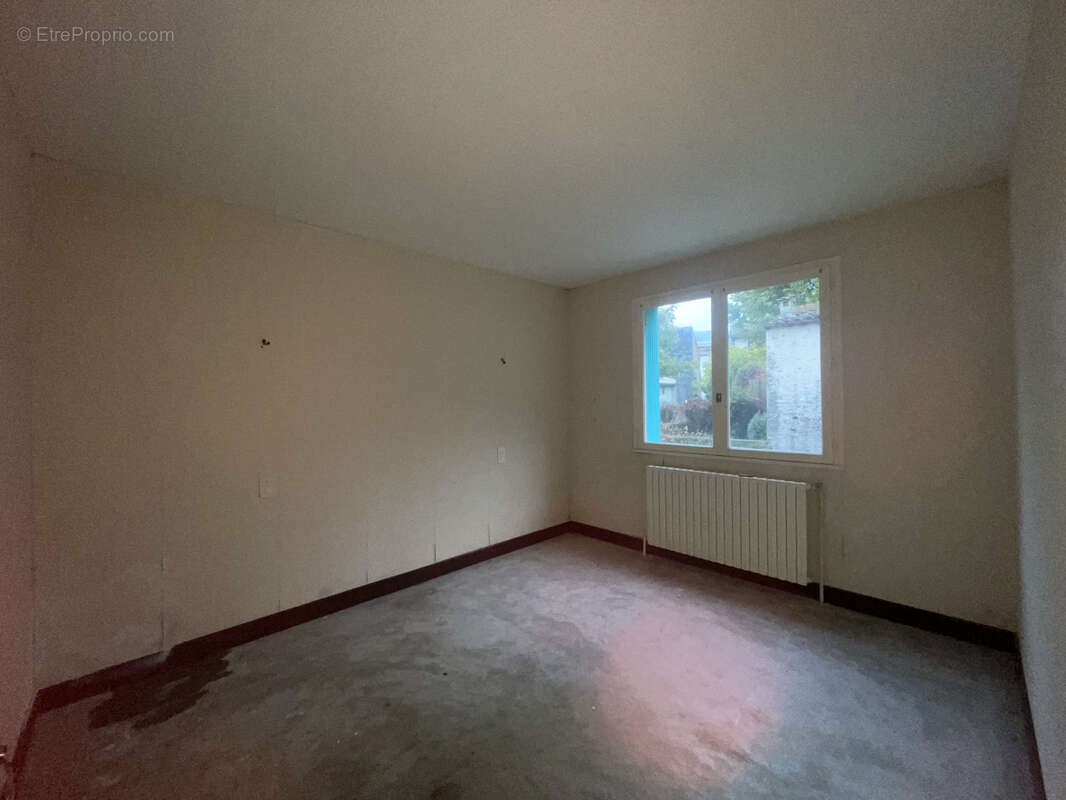 Grande maison avec 6 chambres à rénover - photo 18