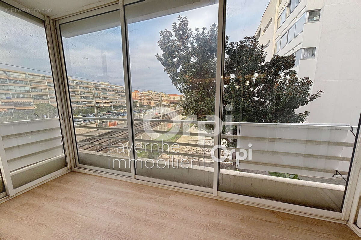 Appartement à VALLAURIS