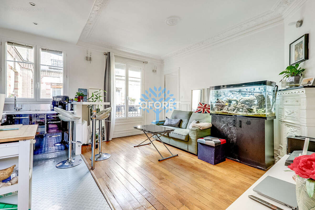 Appartement à PARIS-12E