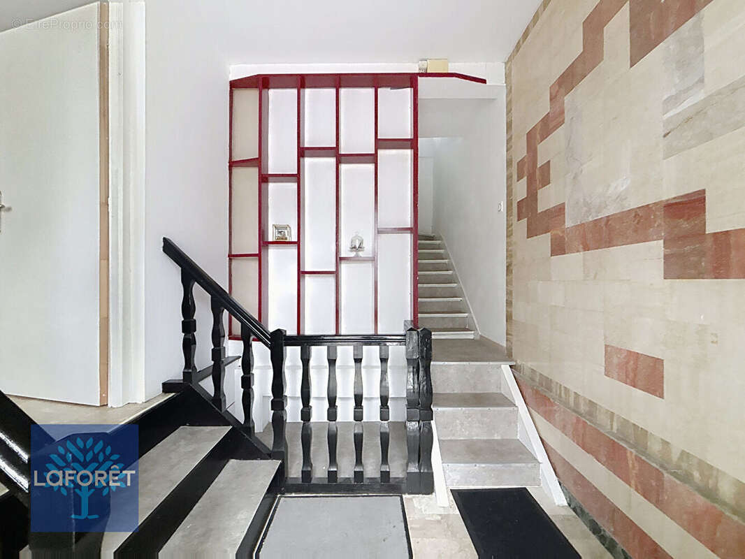 Maison à LOUVIGNE-DU-DESERT