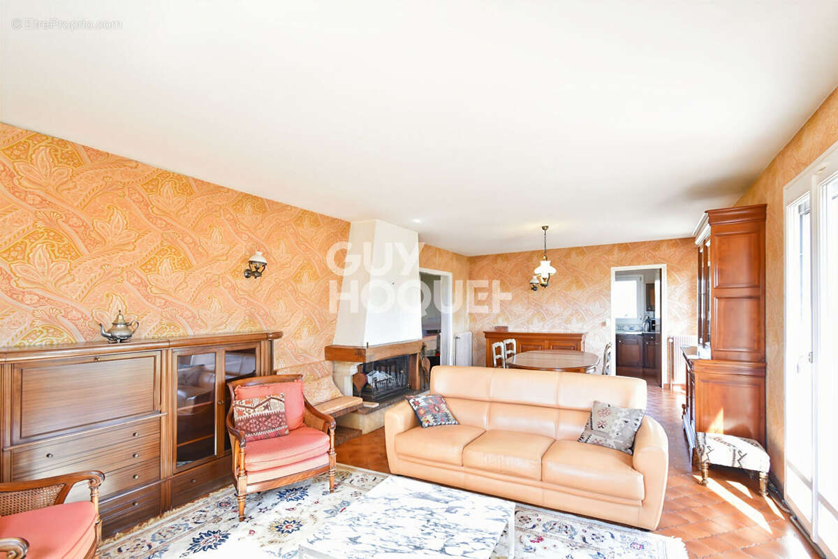 FAVIERES  Maison individuelle de 170M² environs édifiée sur un terrain de 1113 m² - photo 10