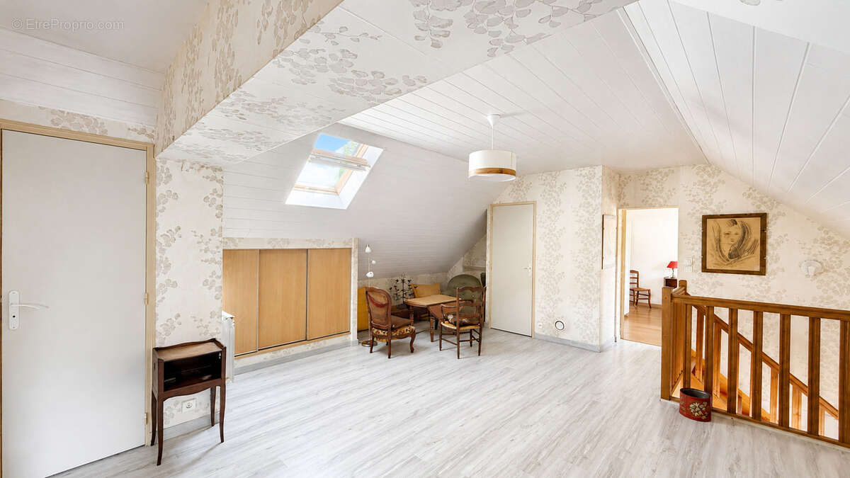 À vendre   Belle maison familiale à Saint-Ouen-les-Vignes, aux portes d’Amboise - photo 8