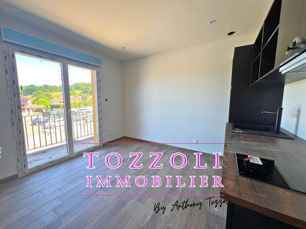 Appartement à SAINT-PIERRE-DE-CHANDIEU