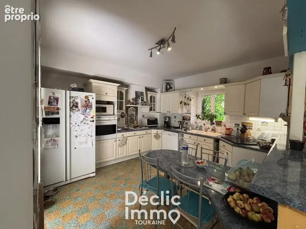 À vendre  Maison familiale de 190 m² avec dépendances  Jaulnay - photo 4