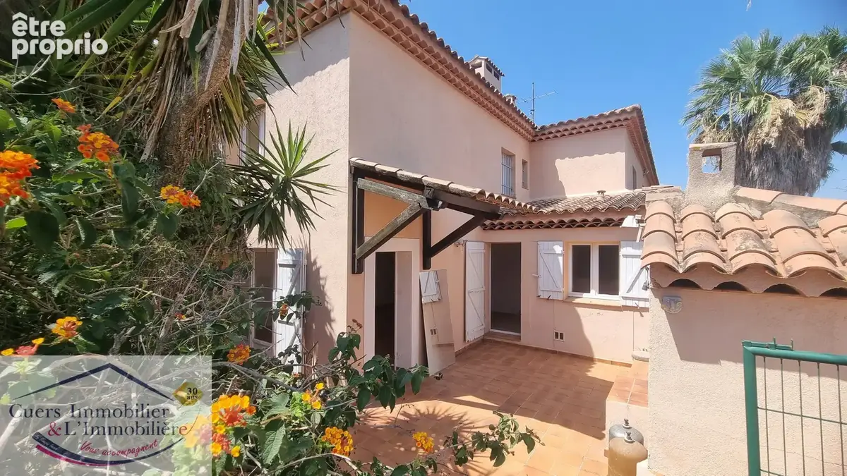 La crau, propriete  avec 2 logements developpant 337m2 habitables, avec piscine - photo 28