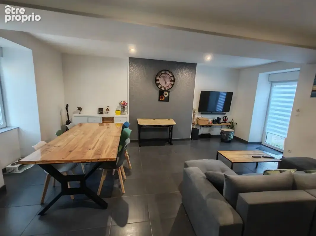 Maison rénovée 85 m2 - 3 chambres à Aron - photo 2