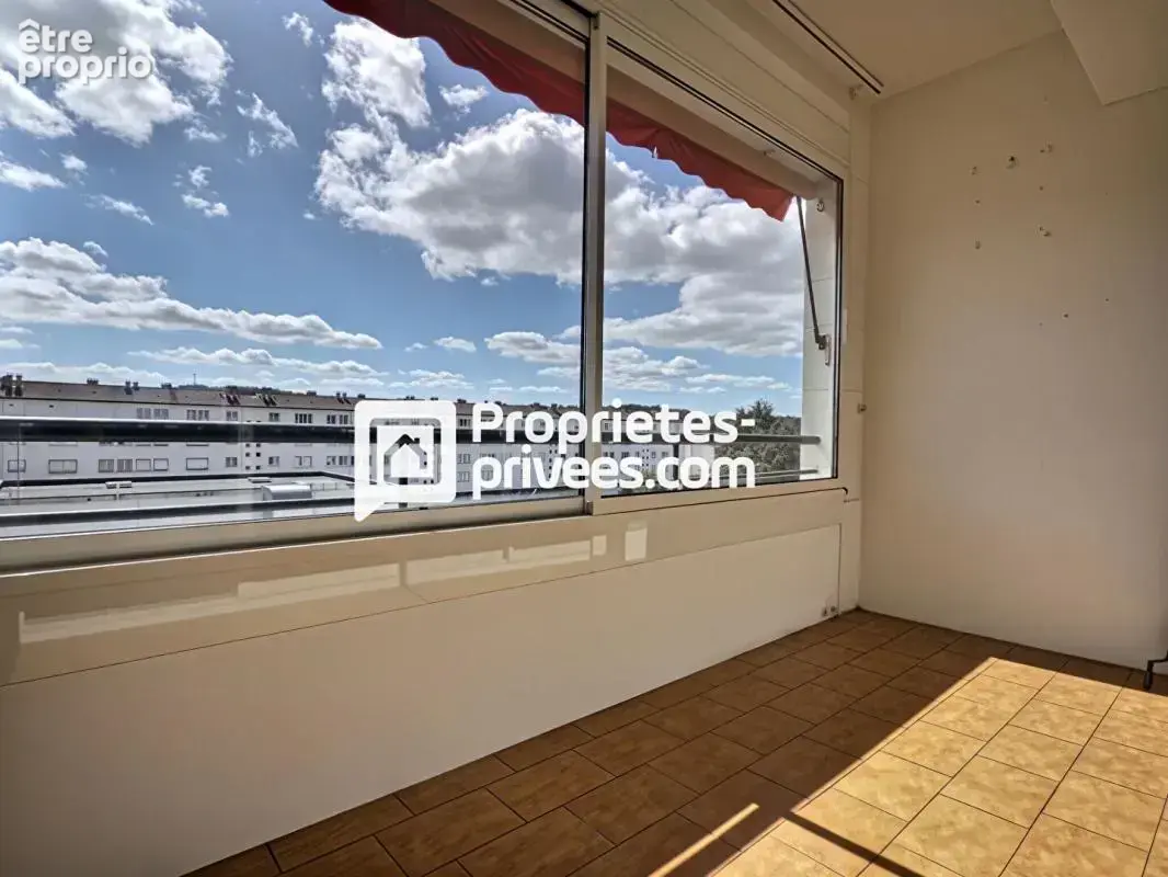 Appartement  T5/6 d'env. 106 m2 en dernier étage  avec 3/4 ch. et cave dans secteur prisé sur PERIGUEUX (24000) - photo 6