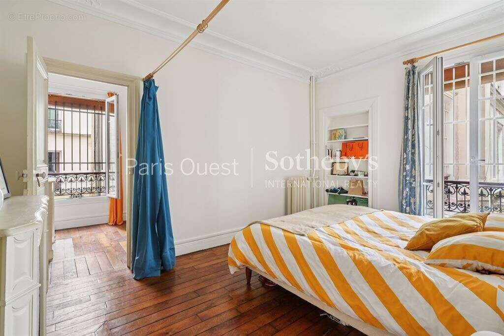 Appartement à PARIS-5E