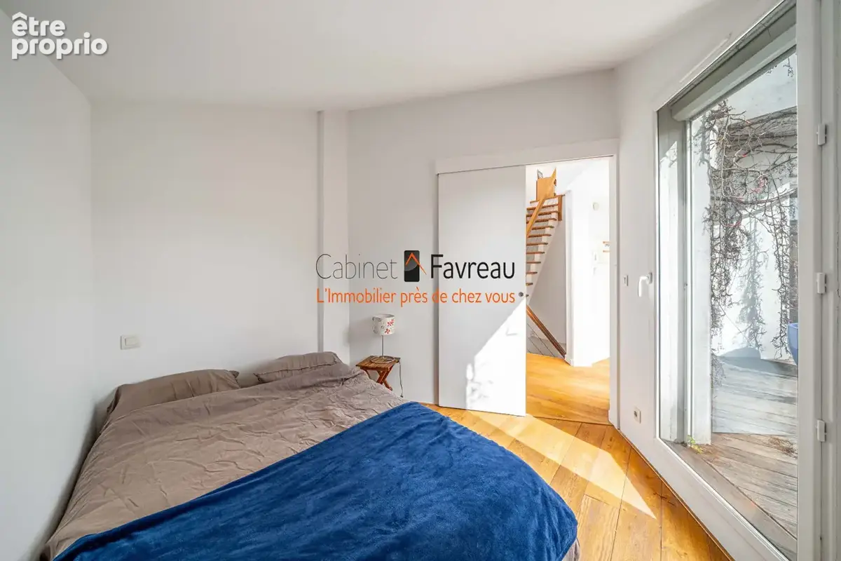 Malakoff - Maison familiale avec terrasse et jardin - 7 pièces 235.34 m2 - photo 10