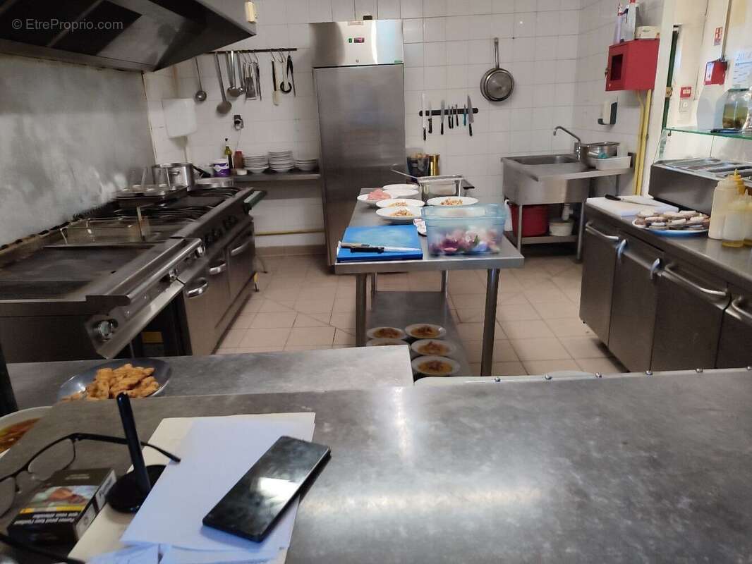 Photo 7 - Commerce à PEZENAS