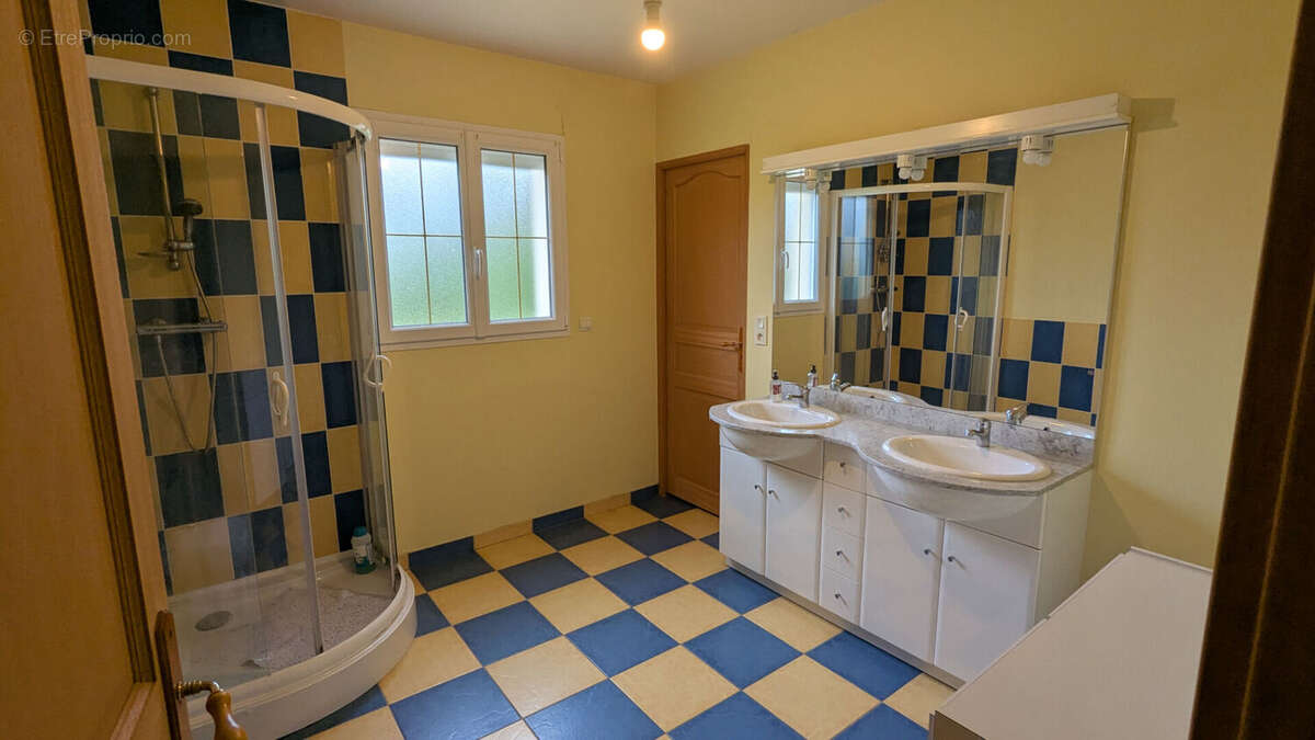 Maison à EROUDEVILLE