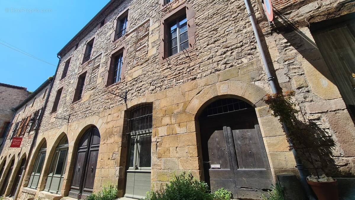 Appartement à CORDES-SUR-CIEL