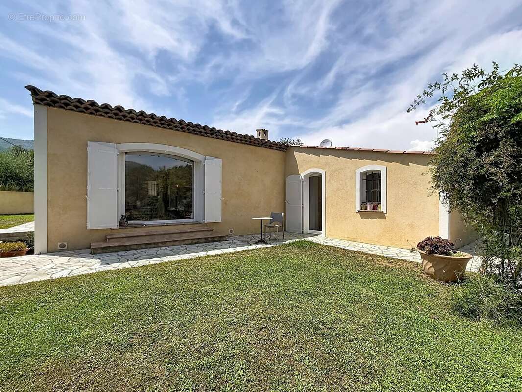 Maison à SAINT-MARTIN-DU-VAR