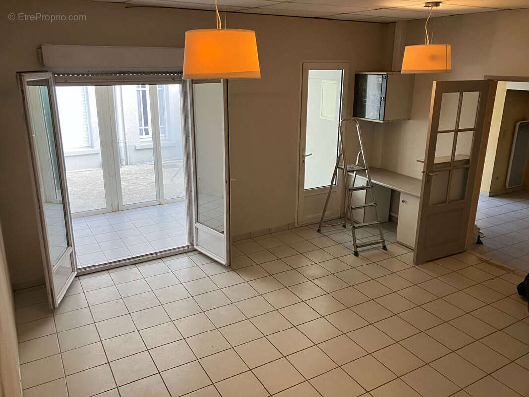 Commerce à POITIERS