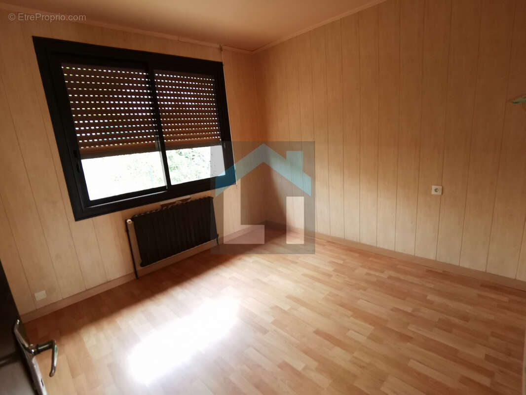 Maison à VILLEDIEU-LES-POELES