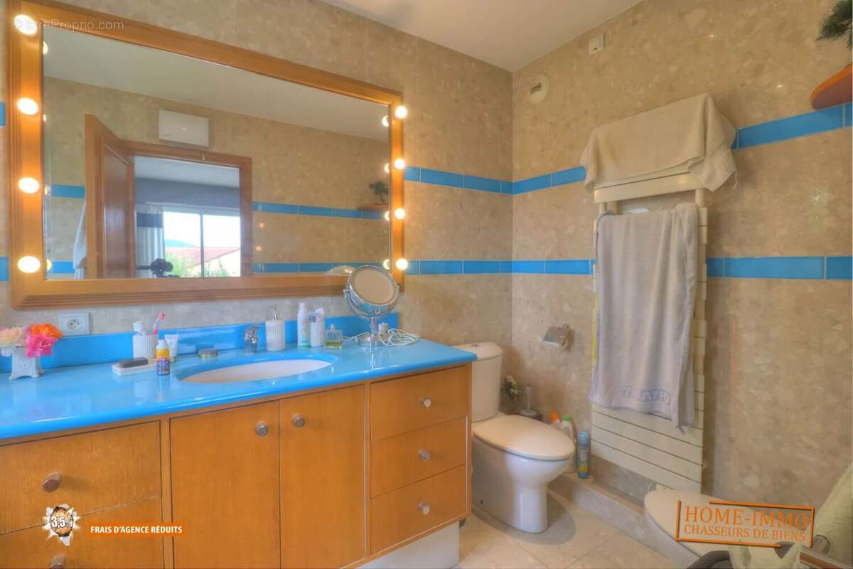 Appartement à LE CANNET