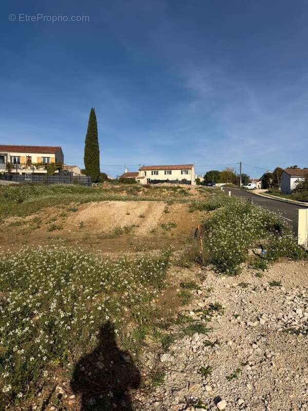 Terrain à MEYREUIL