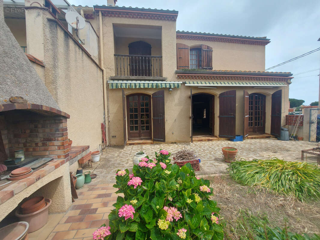 Maison à VILLELONGUE-DE-LA-SALANQUE