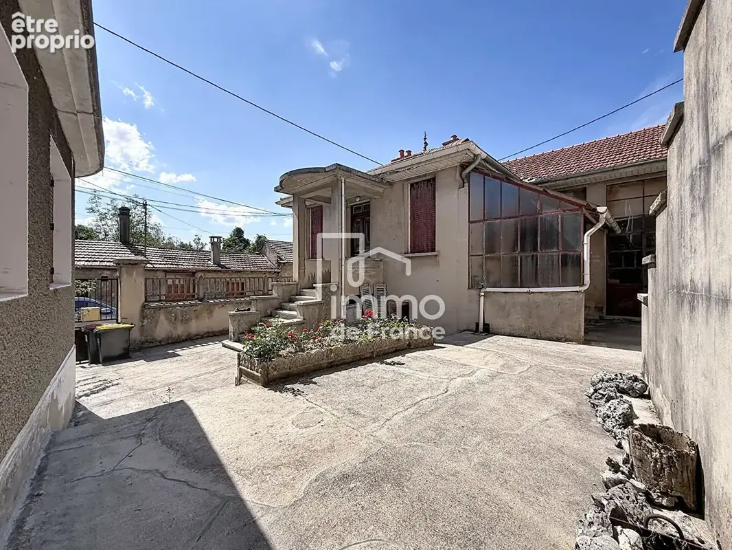 Maison Oyonnax 5 pièce(s) 185m2 - photo 2