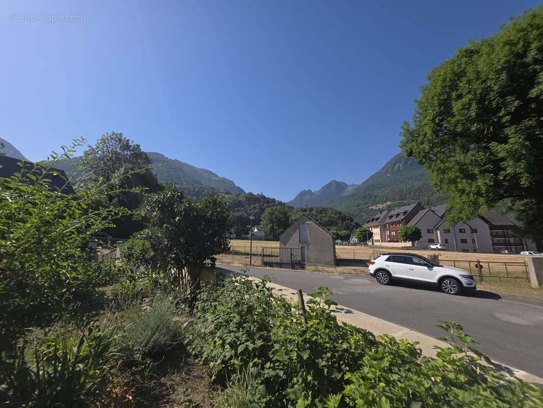 Maison à LUZ-SAINT-SAUVEUR