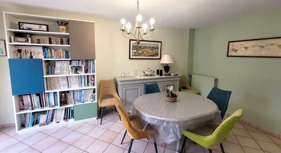 Maison à CORMELLES-LE-ROYAL