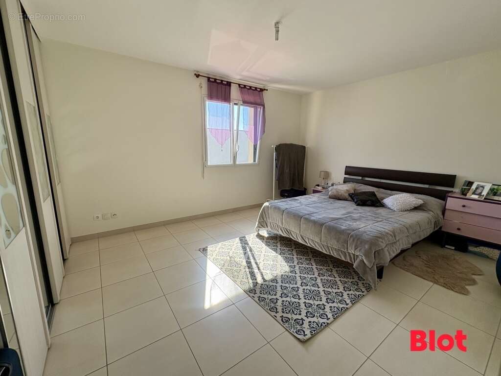 Maison à VEZIN-LE-COQUET