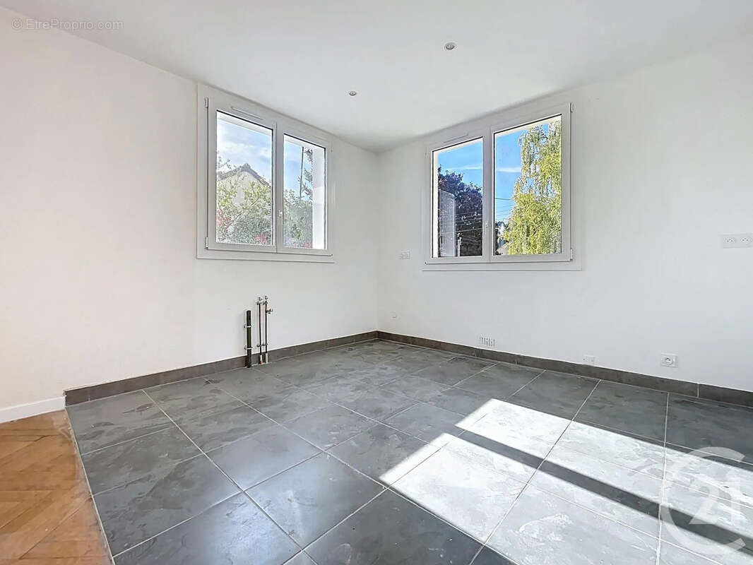 Maison à SAINT-ANDRE-LES-VERGERS