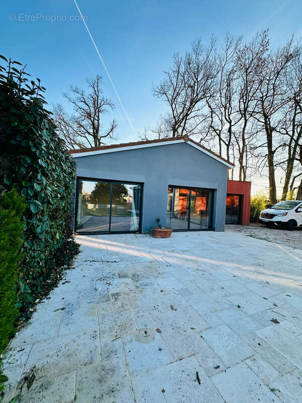 Maison à PUJAUDRAN