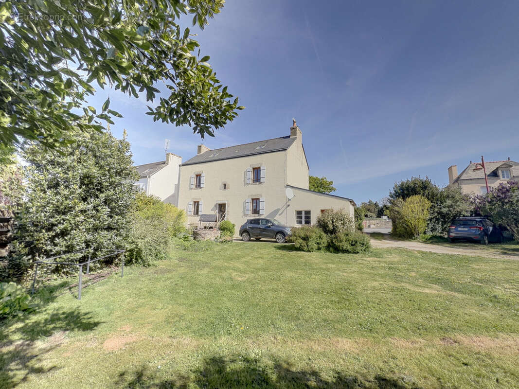 Maison à LA CHAPELLE-NEUVE