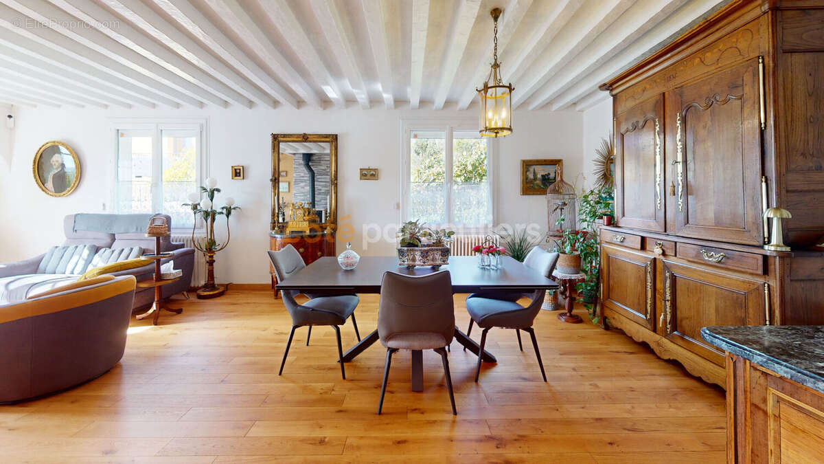 Maison à LE VAL-SAINT-PERE