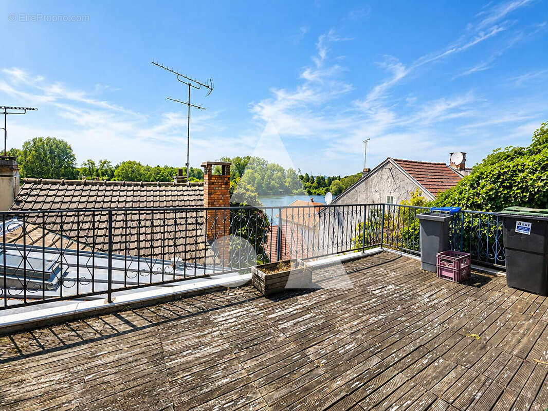 Maison familiale de caractère avec studio indépendant à La Frette - sur - Seine - photo 17