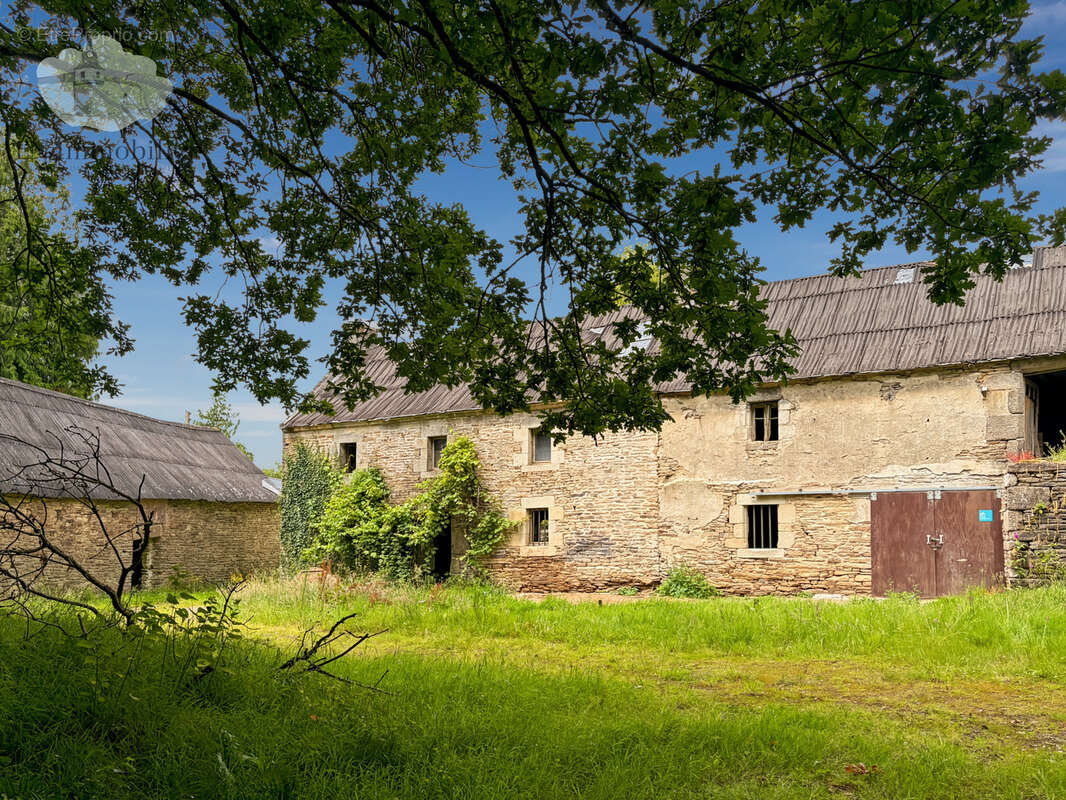 Maison à MELGVEN
