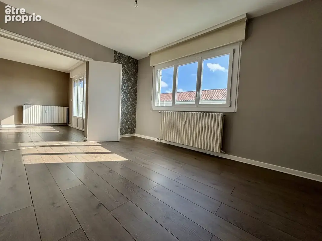 Appartement à BOURG-DE-PEAGE