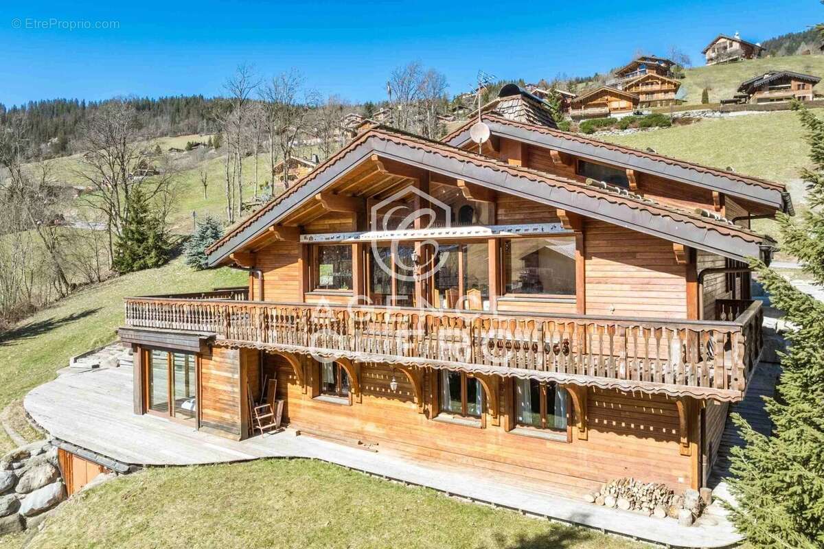 Maison à LA CLUSAZ
