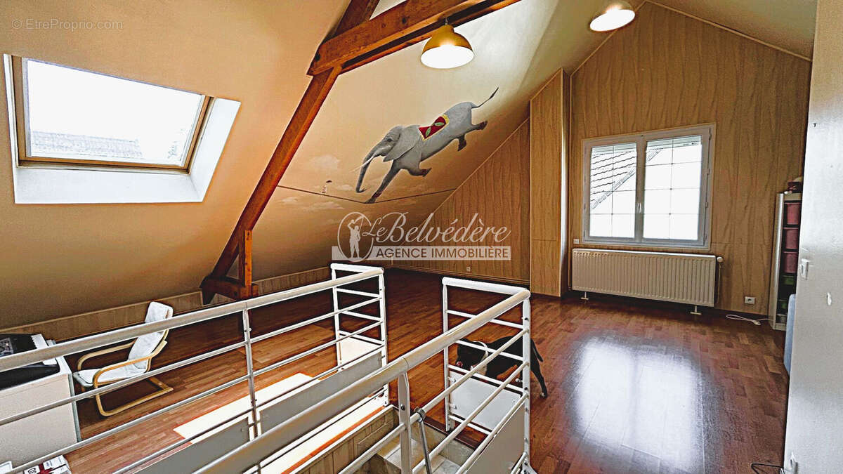 Maison 181 m² à Saint-Leu-La-Foret  - photo 12