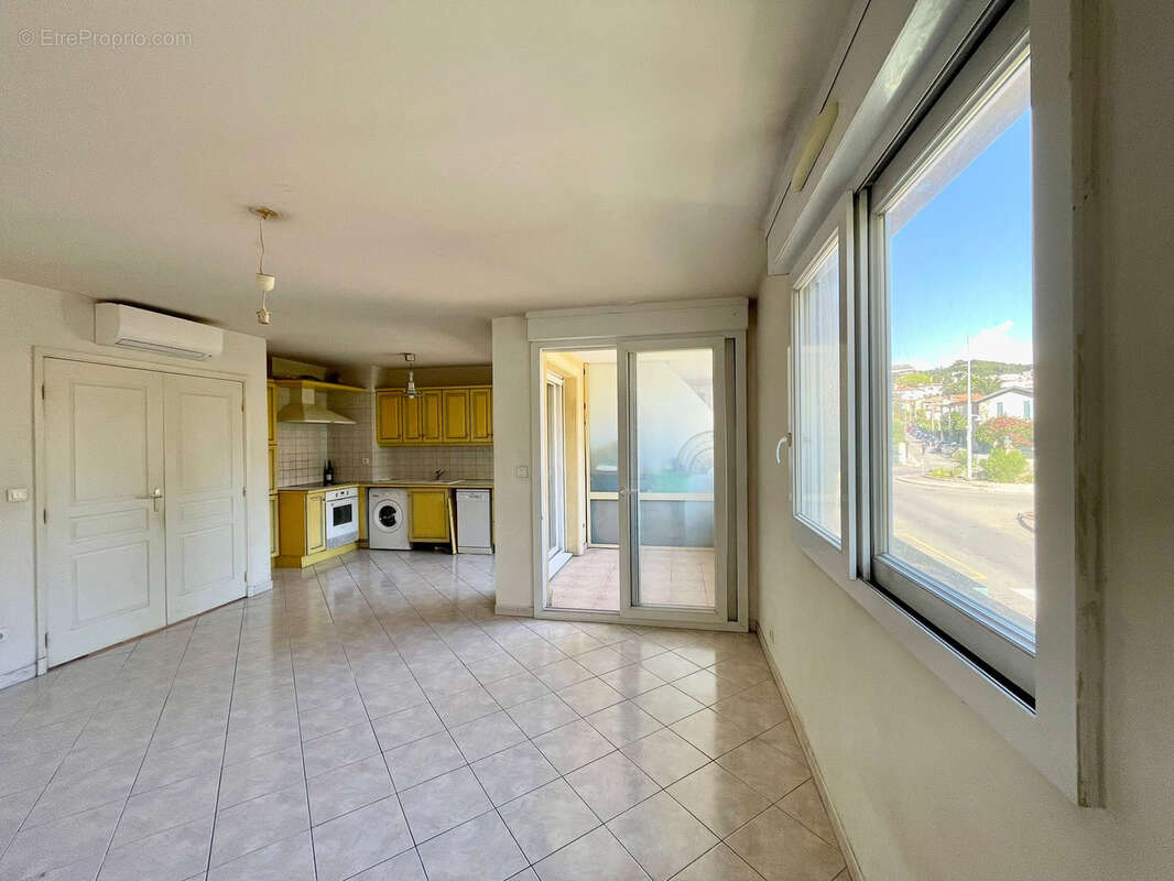 Appartement à LE CANNET