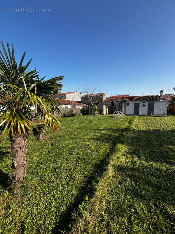 Le Château d'Oléron - Ensemble immobilier chais et dépendances rénovées - photo 12