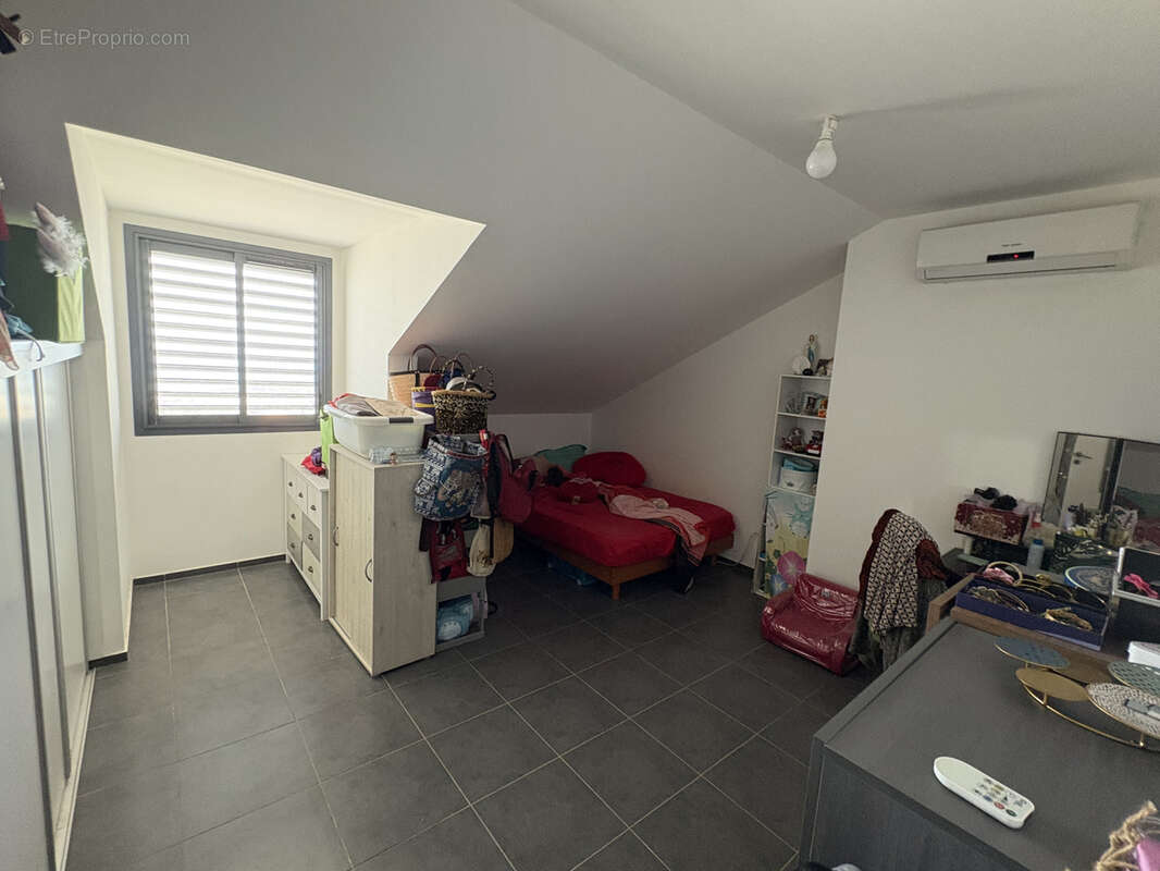 Appartement à SAINT-DENIS