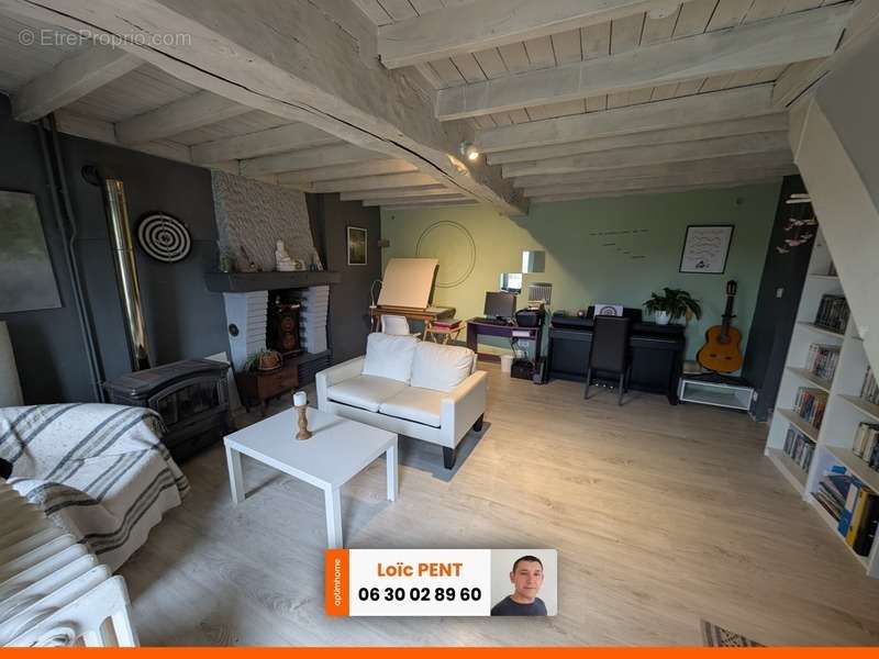 Maison à LE MAYET-DE-MONTAGNE