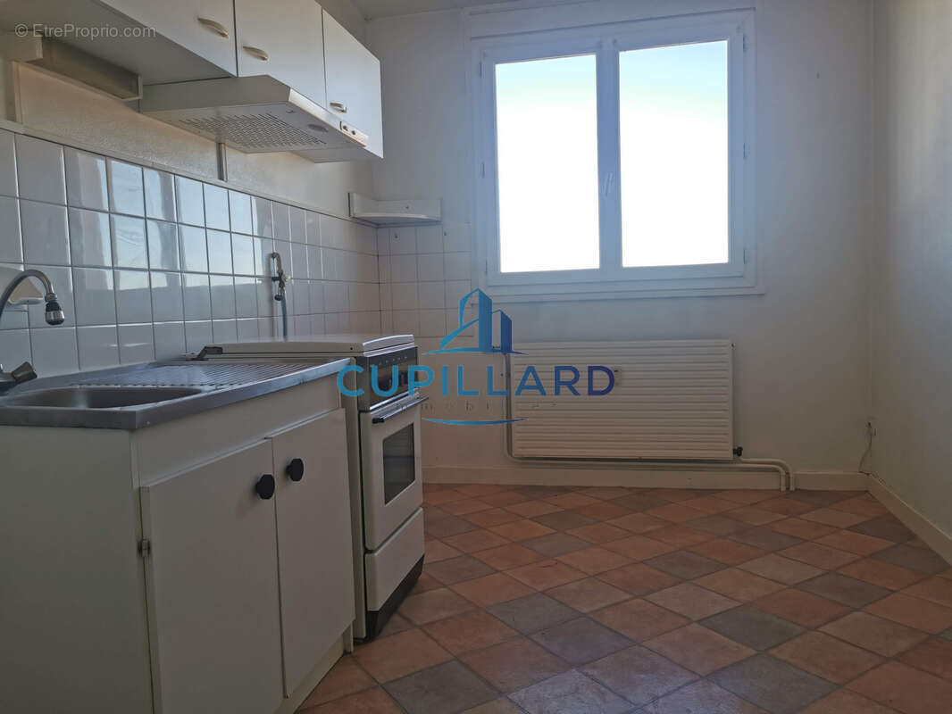Appartement à LE COTEAU