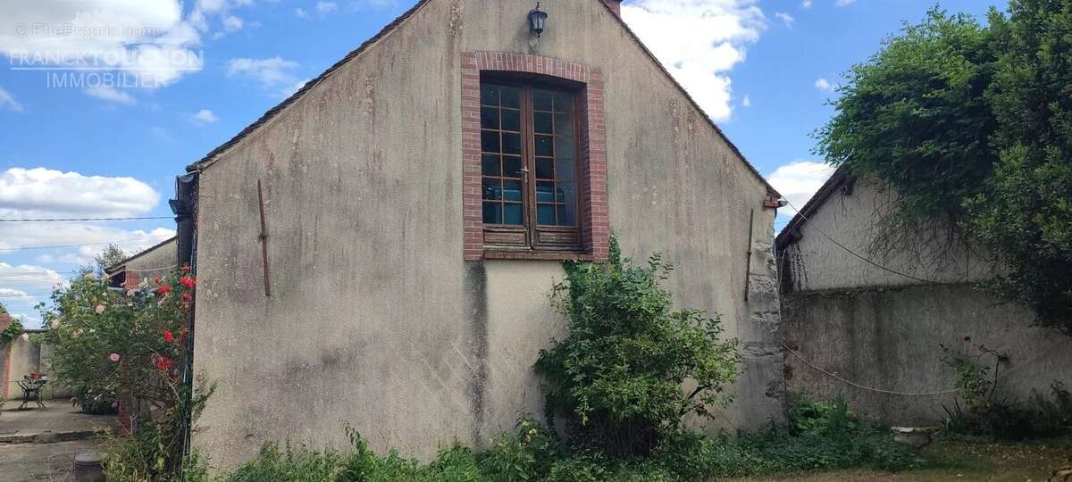 Maison à PERS-EN-GATINAIS