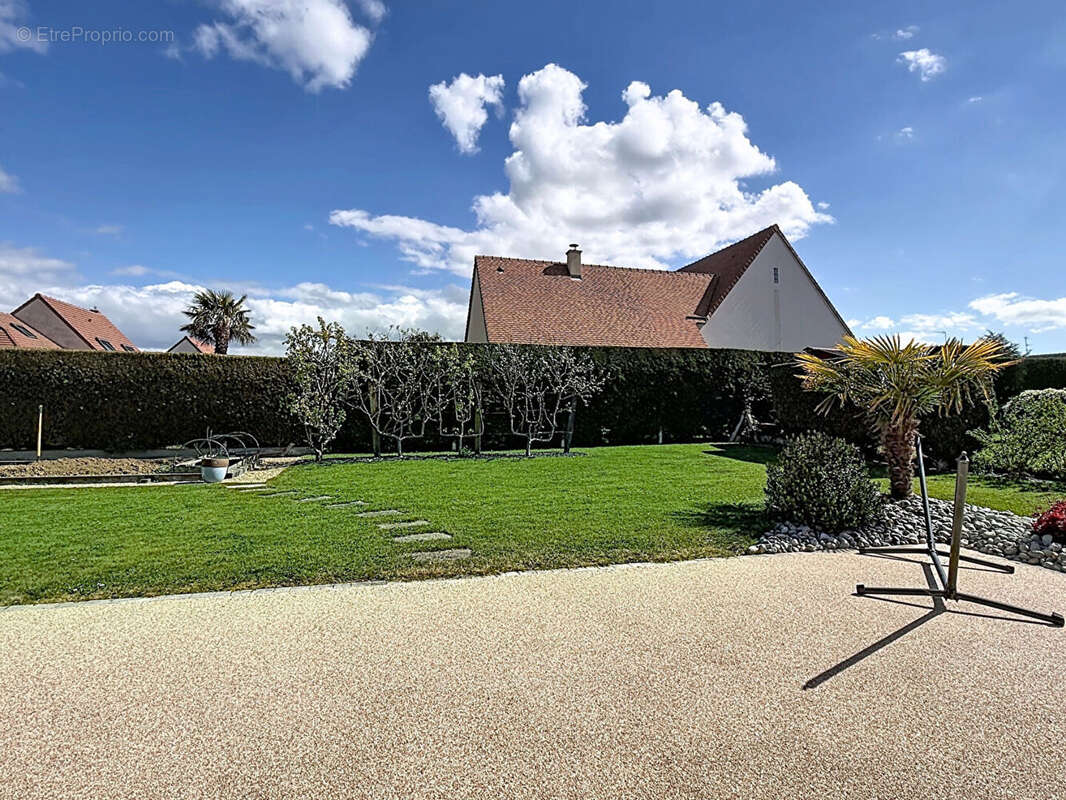 Maison à HERMANVILLE-SUR-MER