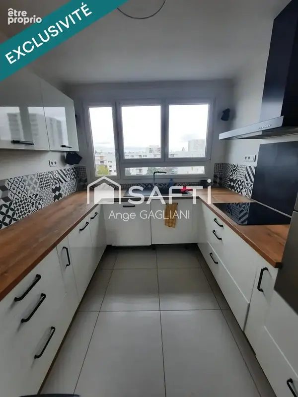 Photo 1 - Appartement à LAVAL
