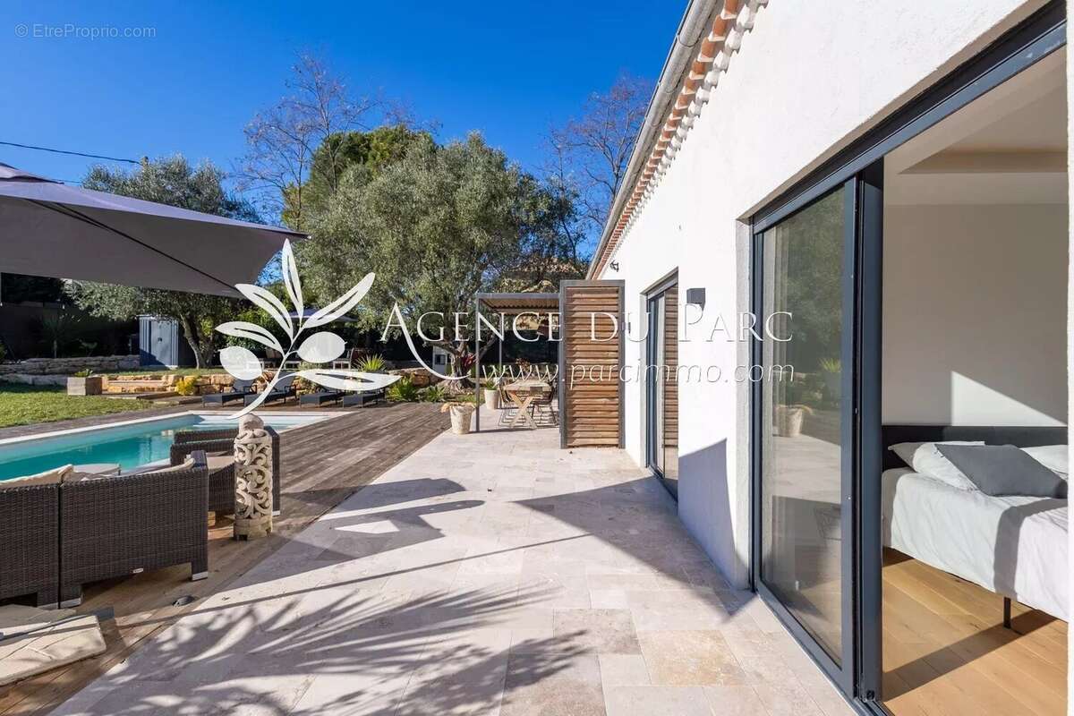Maison à MOUGINS