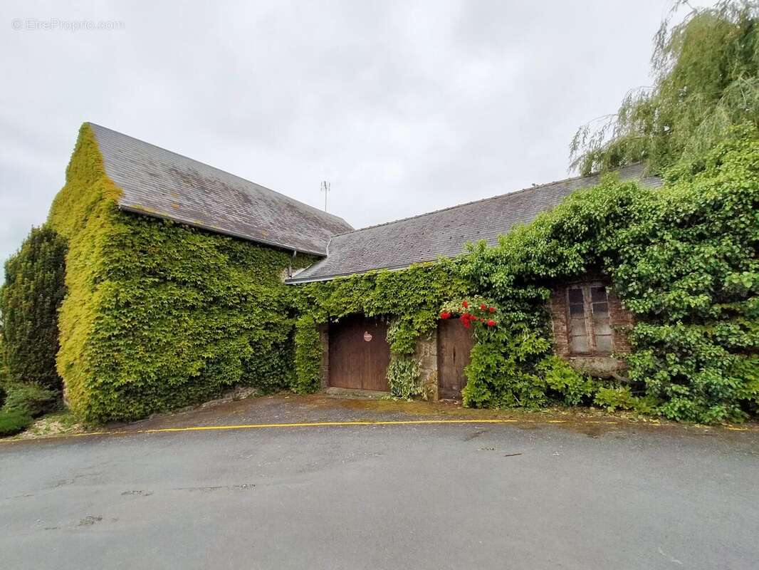 Maison à vendre Courcité garage - Maison à COURCITE