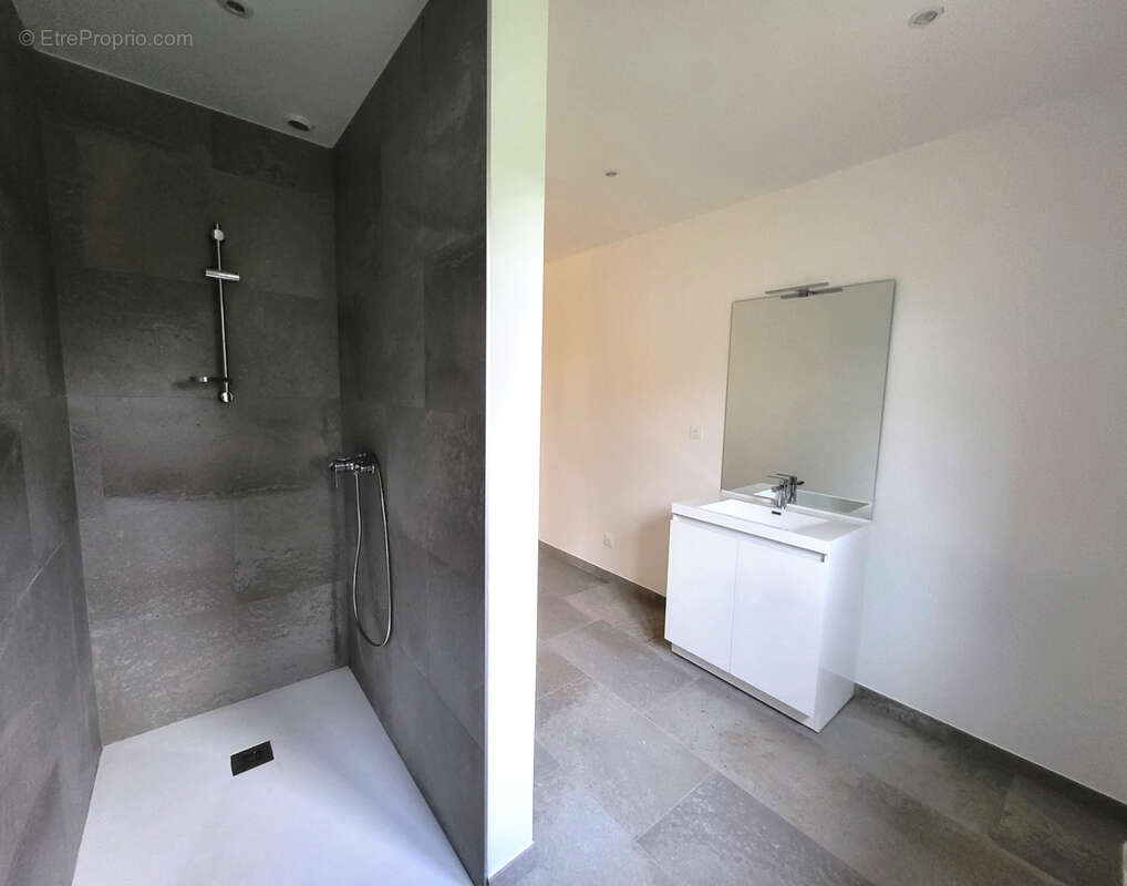 Maison à ARQUES-LA-BATAILLE