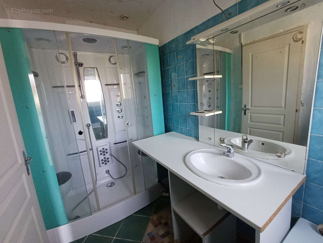 Maison à BAIGNES-SAINTE-RADEGONDE